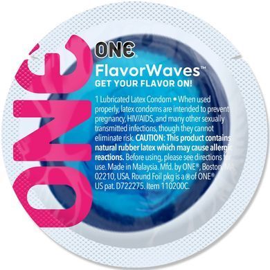 Ароматизований презерватив ONE FlavorWaves Banana Split, 1 шт, жовтий, запах бананового десерту SX0753 фото